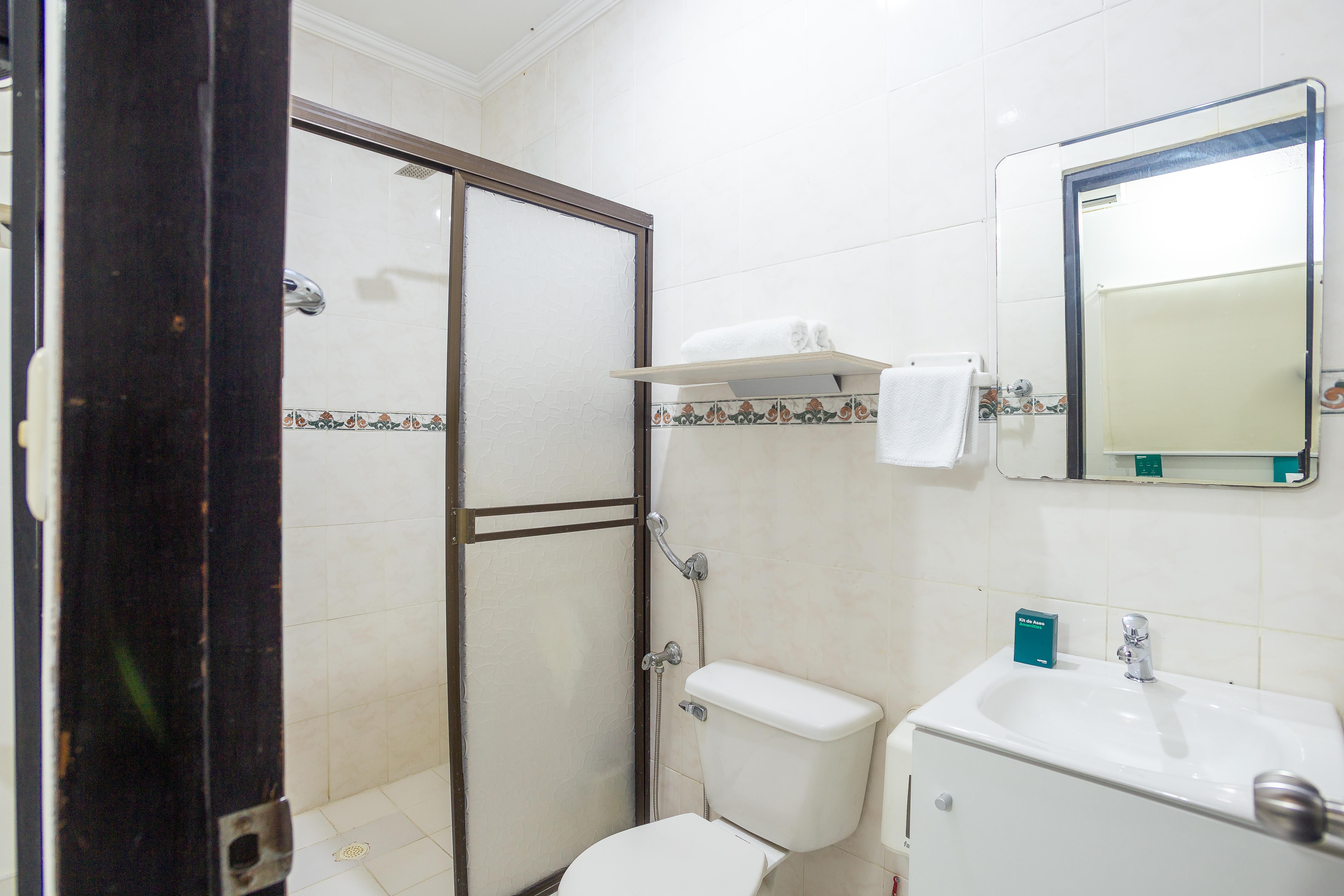 Ayenda Casa Real Hotel มอนเตริอา ภายนอก รูปภาพ