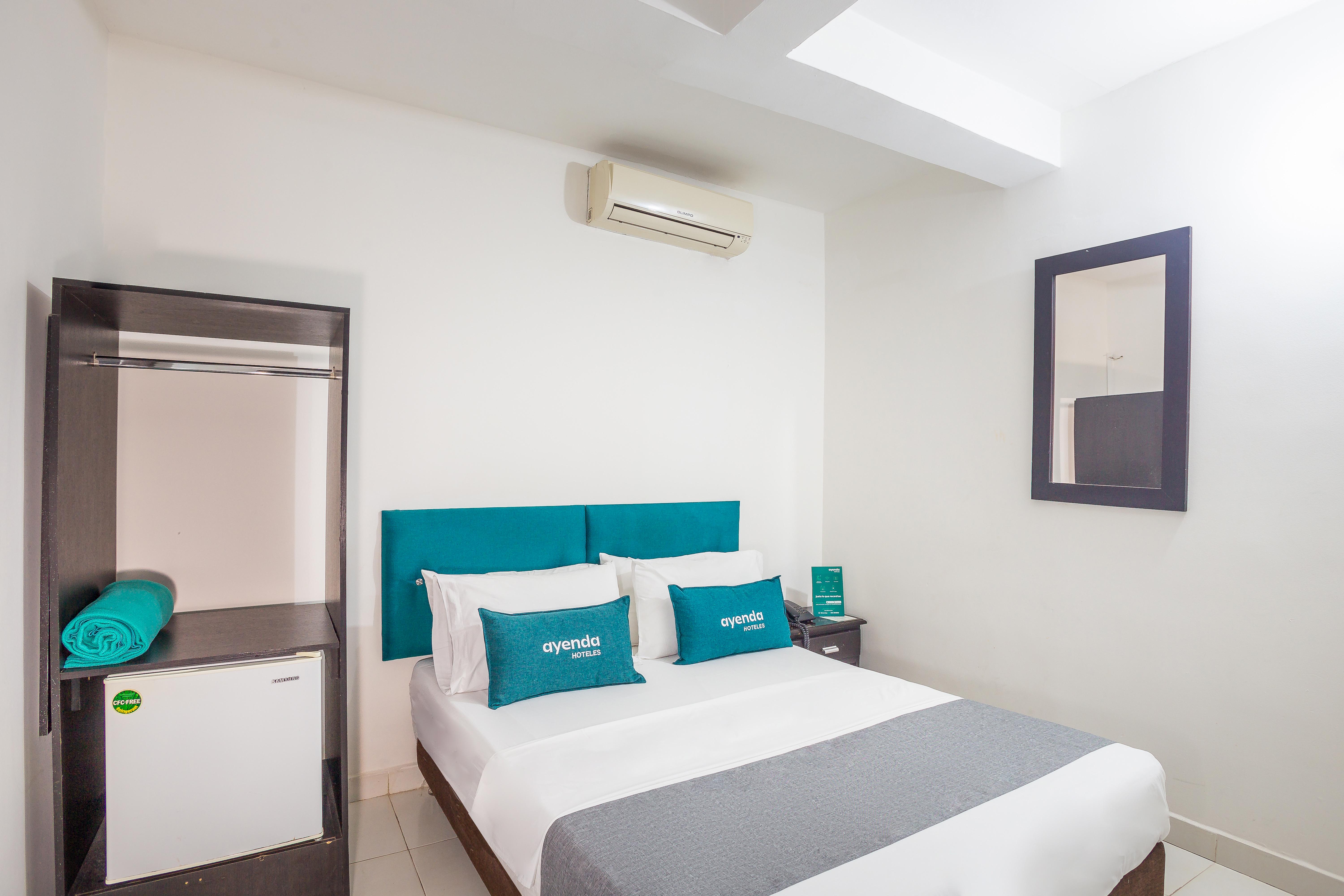 Ayenda Casa Real Hotel มอนเตริอา ภายนอก รูปภาพ