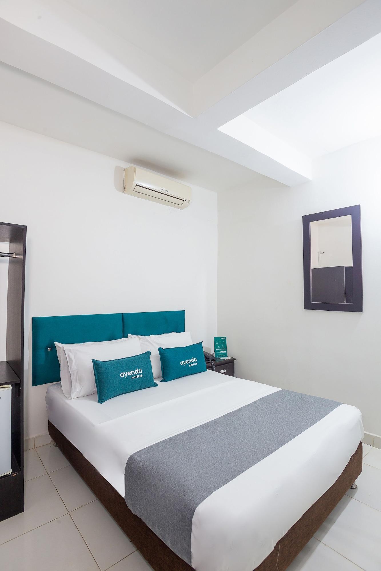 Ayenda Casa Real Hotel มอนเตริอา ภายนอก รูปภาพ